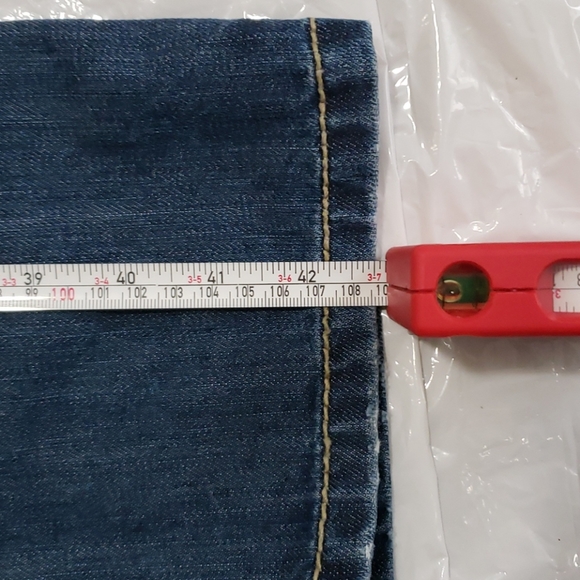 Robin's Jeans - Picture 6 of 8